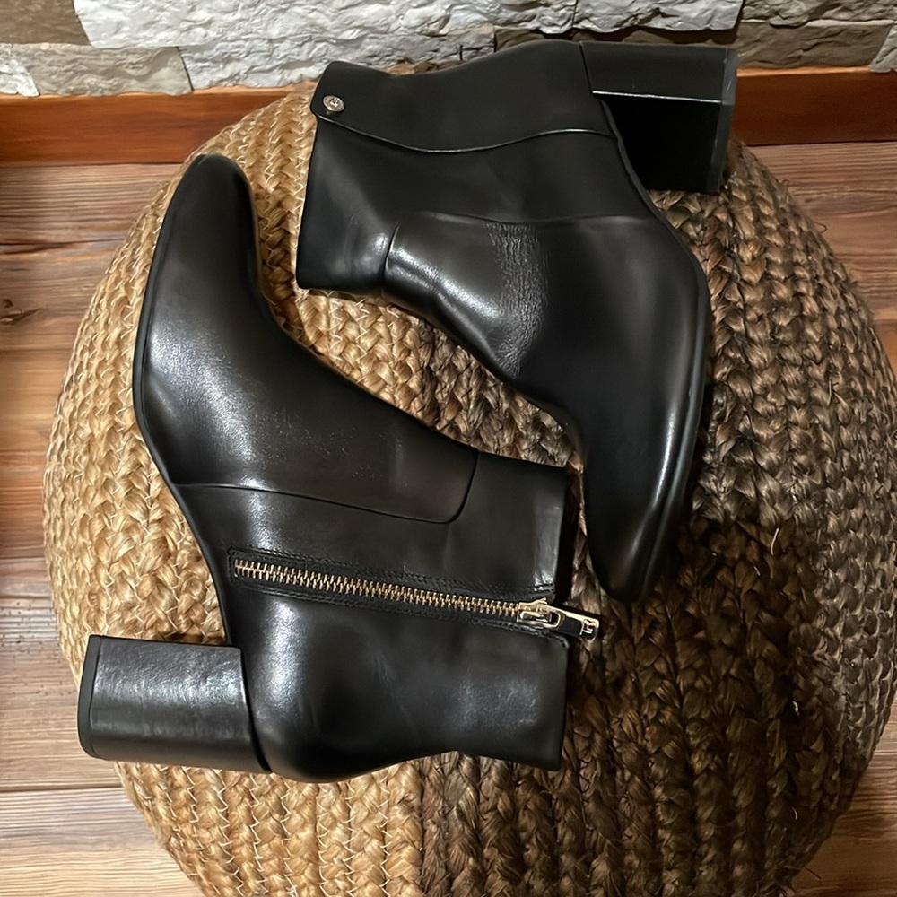TARYN ROSE Camille Black Leather Ankle Boots Sz. 7B - Picture 6 of 13